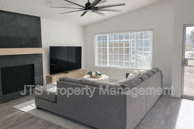 Photo - 1761 Klamath River Dr