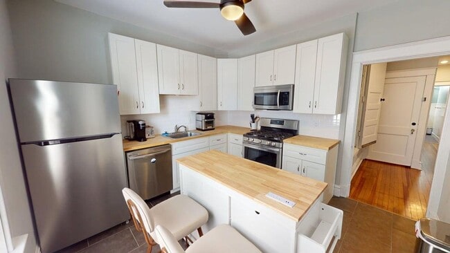 2309 Thurman Ave Unit 2309A Thurman Ave
