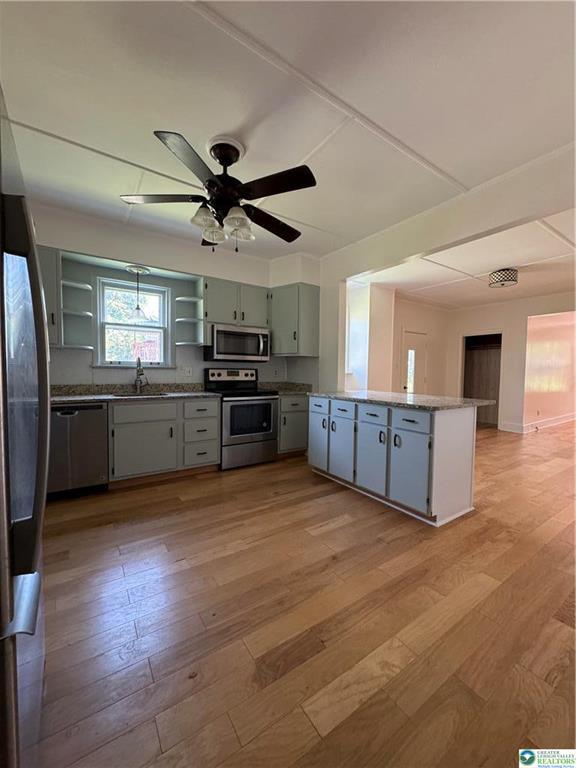 Photo - 2243 Walnut St