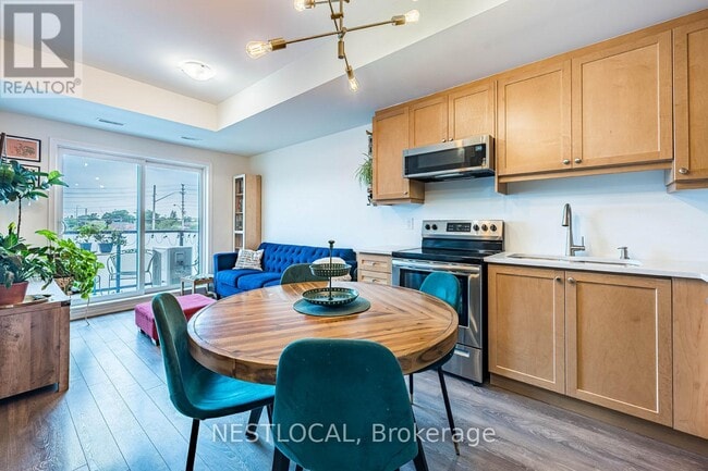 Photo - 1085 Danforth Rd