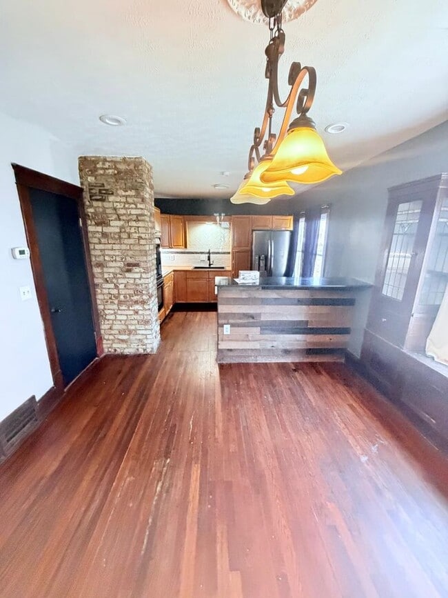 Photo - 4506 Behrwald Ave Unit Down