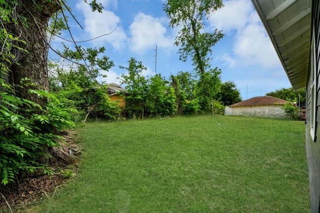 Photo - 7021 Canal St