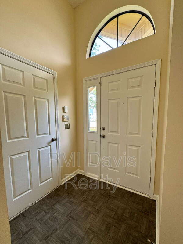 Photo - 1376 Ellis Trace Dr W