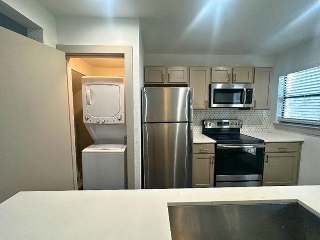 Photo - 6014 Victor St Unit 7