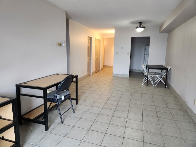 Photo - 1700 University Ave W Unit 301