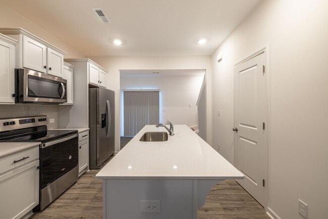 Photo - Two bedroom 2 1/2 a townhome, Near McAdenv...