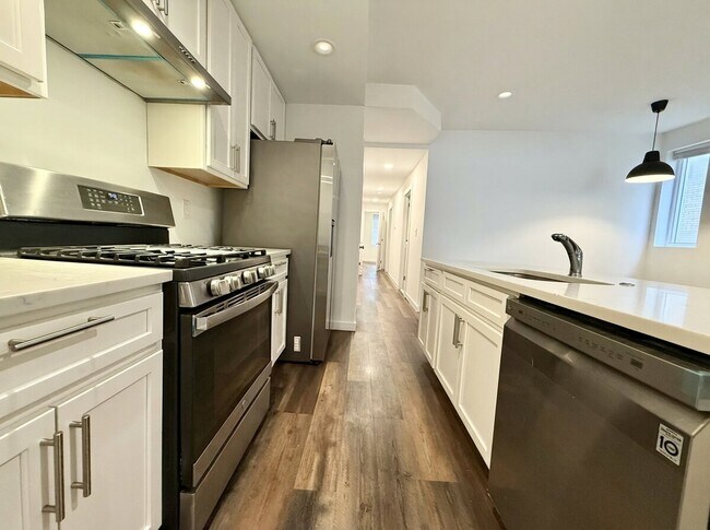 Photo - 451 Green Ln Unit 1