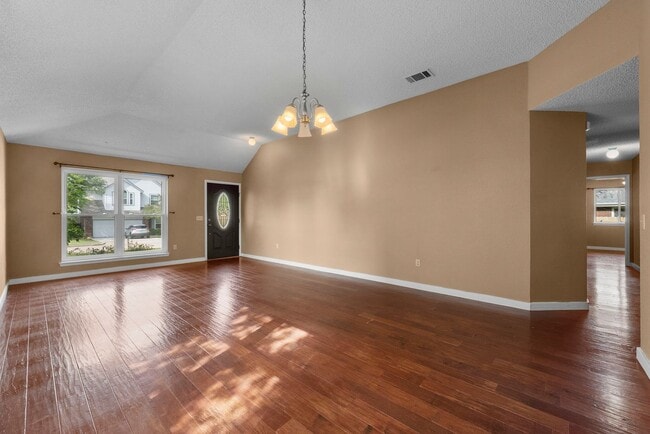 Photo - 6700 Carisbrooke Ln