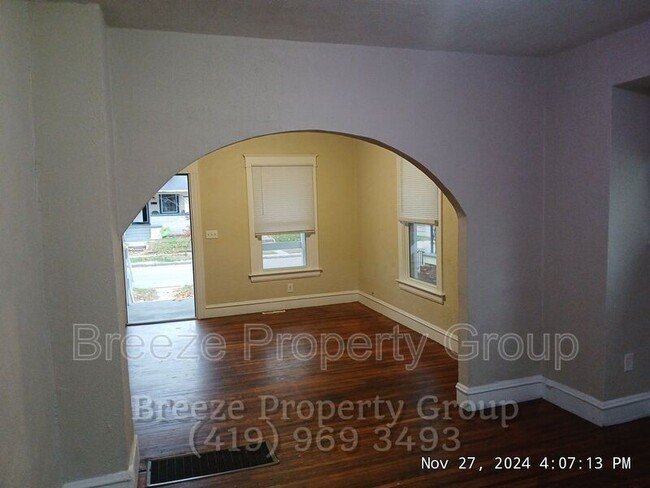 Photo - 705 Nicholas St