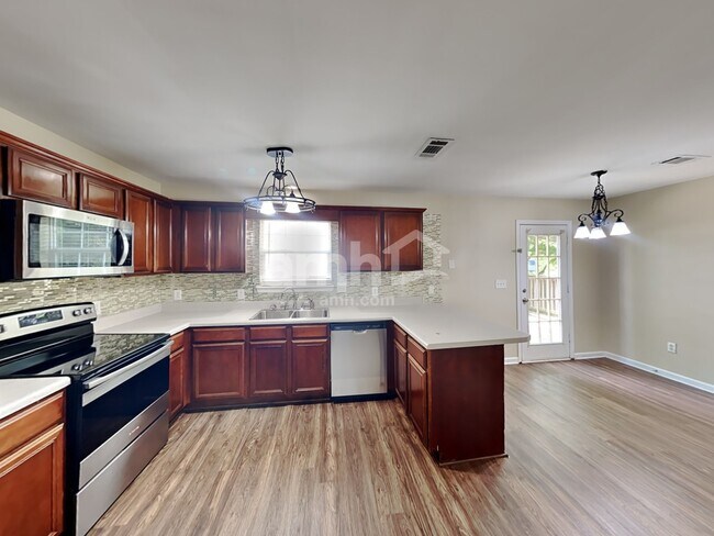 1718 Stephenson Ln