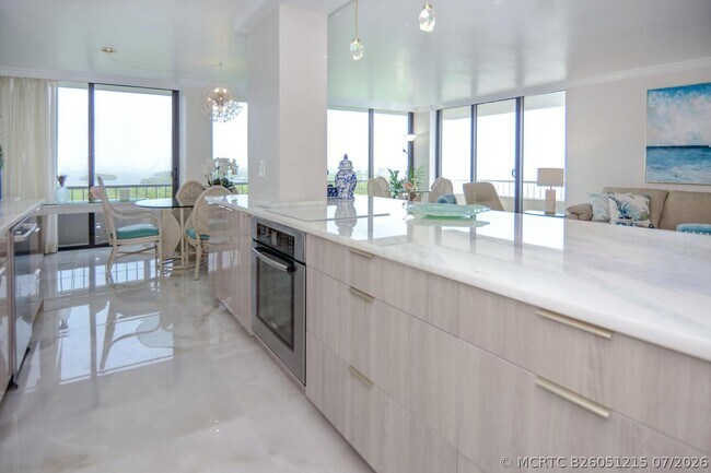 5540 N Ocean Dr Unit 8c