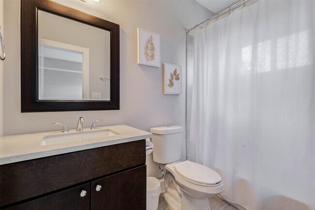 Photo - 3810 Leeland St