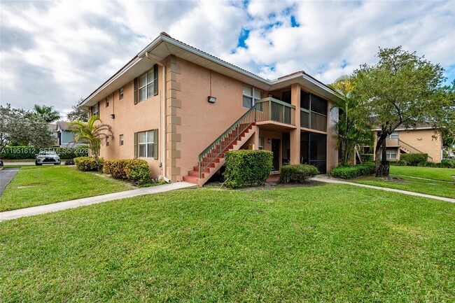 Building Photo - 714 NW 103rd Terrace Unit 202