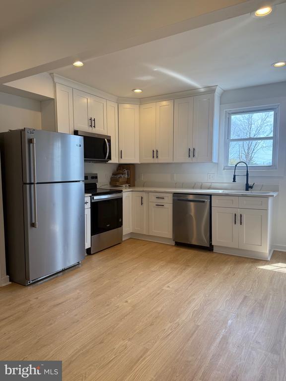 Photo - 2125 Oakland Rd