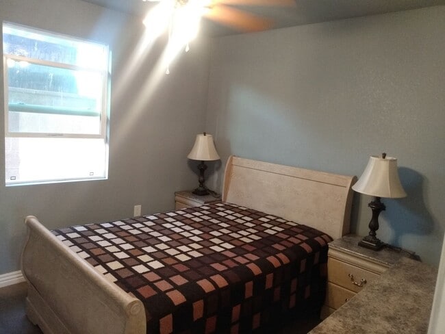 Photo - 3471 Glendower St