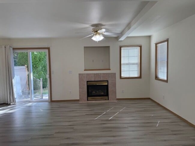 Building Photo - 5413 138th St NE Rental