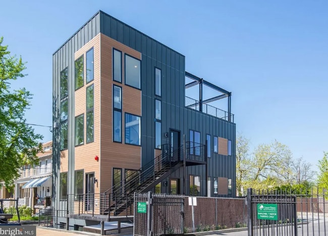 Photo - 3018-3012 12th St NE Unit 2