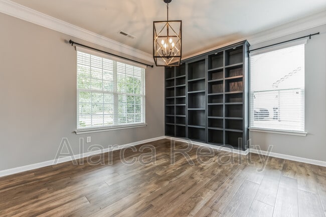 Photo - 7419 Canova Ln
