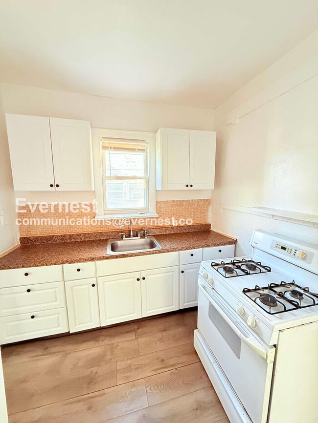 Photo - 14393 Strathmoor St