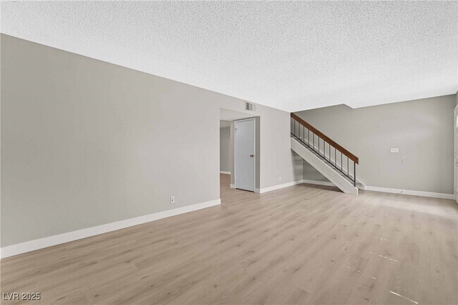 Building Photo - 4630 Bountiful Way Rental