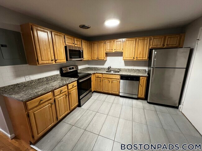 Photo - 110 Babcock St Unit 22