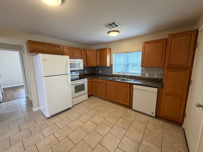 Photo - 1416 N Oklahoma Ave