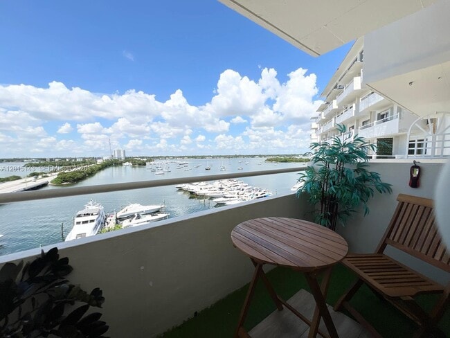 Photo - 7904 West Dr Unidad 705