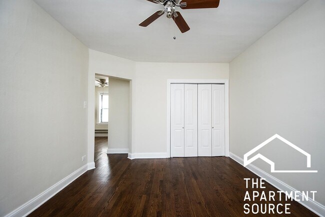 Photo - 3849 N Greenview Ave Unit 1S