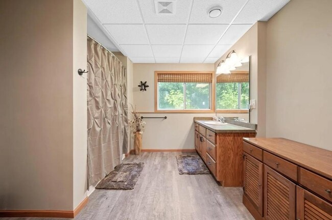 Building Photo - 2921 235th Ave NW