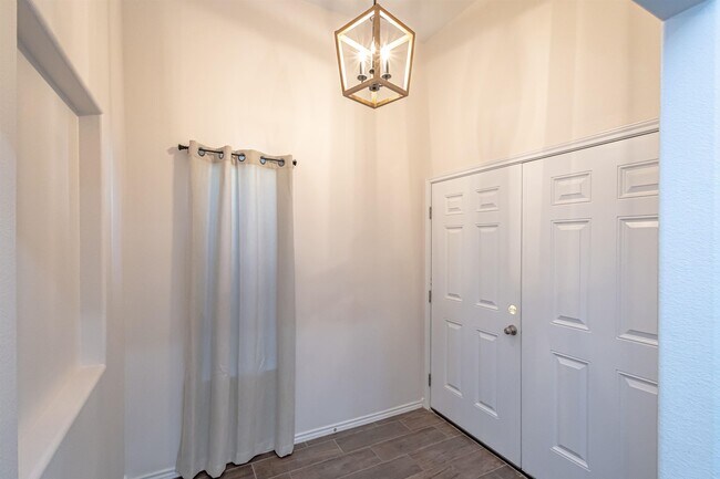 Photo - 3622 Octavia Dr