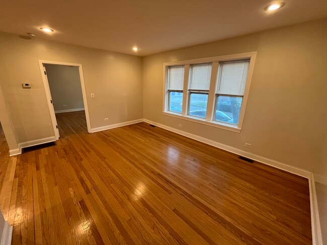 Photo - 3422 W Waveland Ave Unit 1E