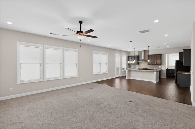 Photo - 3745 Crestland Ln