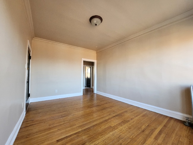 Photo - 1639 W 80th St Unit 2