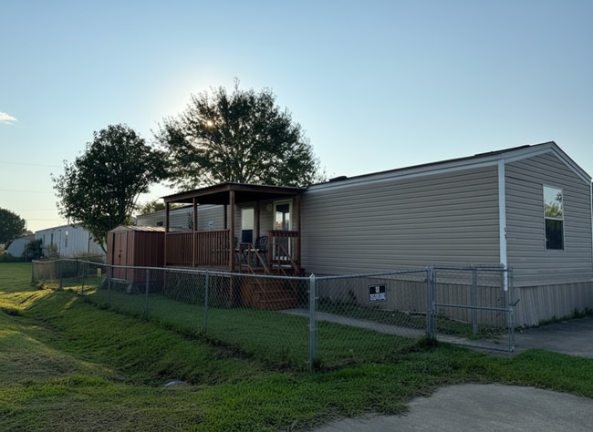Building Photo - 6659 Daisy Rental