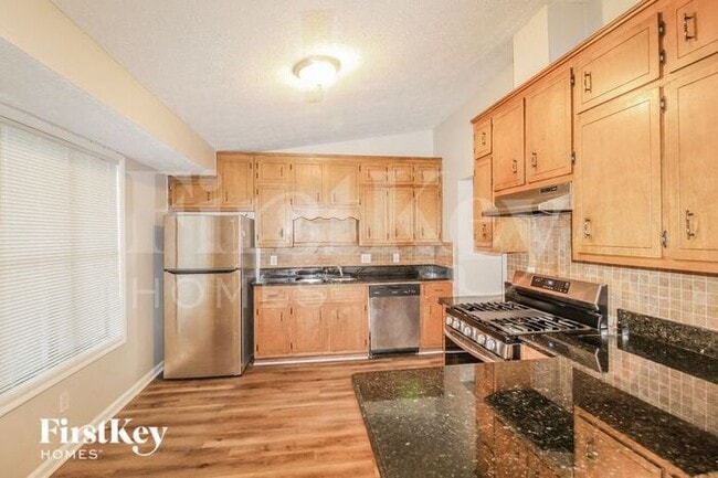 Photo - 634 Woodsong Ln