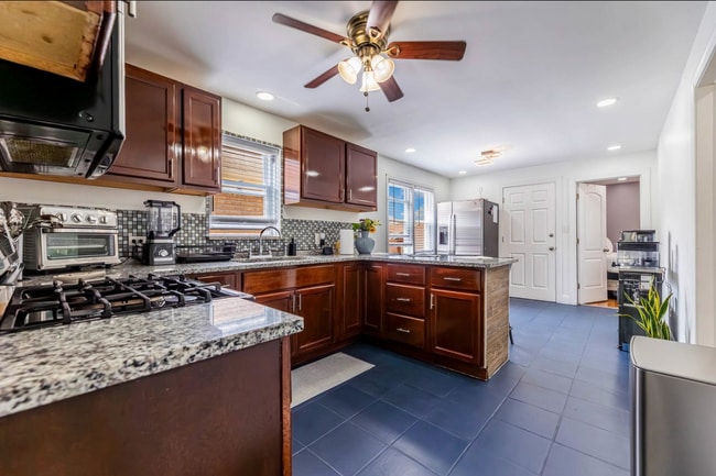 Photo - 3838 Ridgeland Ave Unidad 1