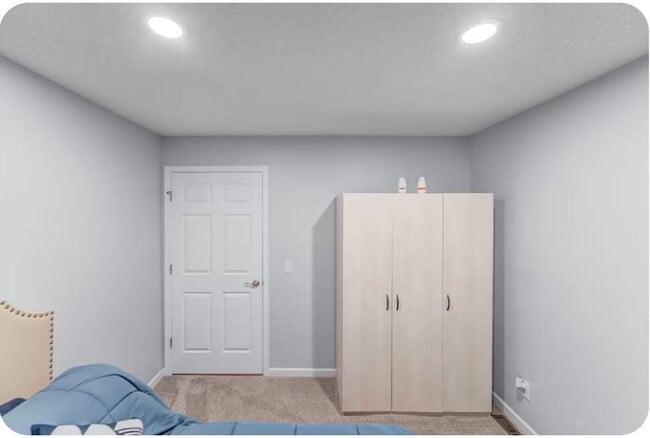 Furnished 1-Bedroom Apartment with Private Entrance and Free Laundry