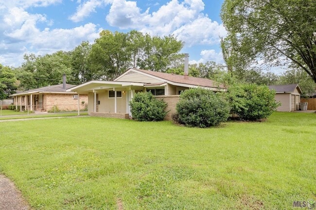 Photo - 3661 Harrison St