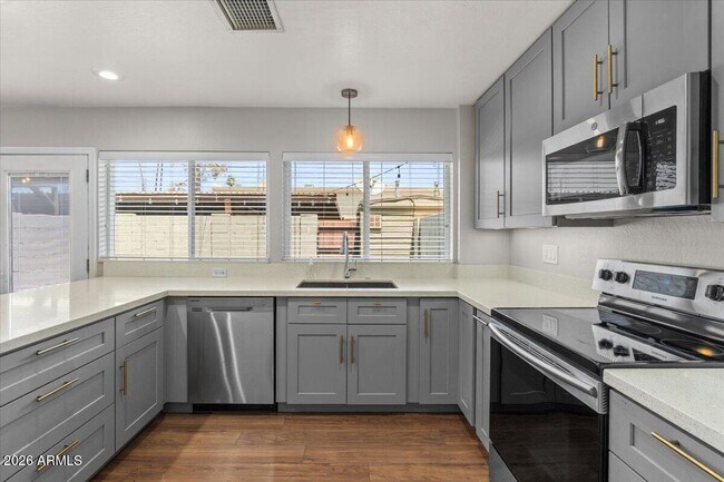 Photo - 4233 N Miller Rd