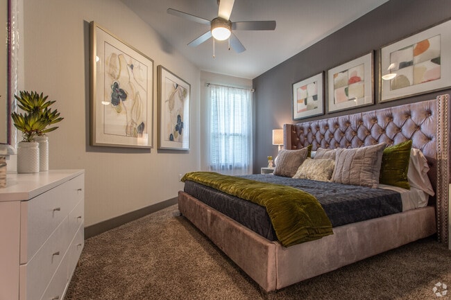 Photo - Your Perfect Place with 1 Month Free Rent! Unit 22H2