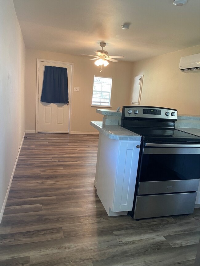 Photo - 8992 Greenwood Dr