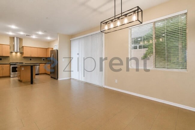 Photo - Unit 128