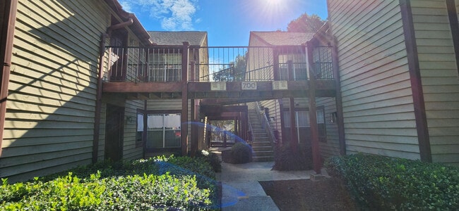 Room in Apartment on Cypress Pointe St