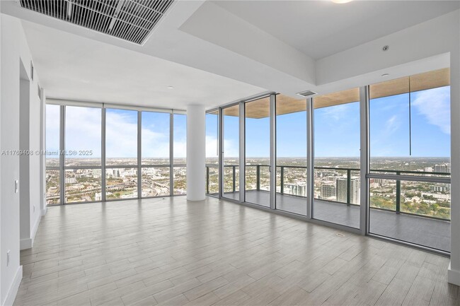 Photo - 1100 Biscayne Blvd Condo Unit 5907