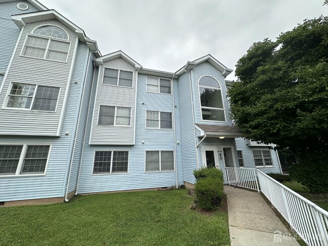 Building Photo - 610 Edpas Rd