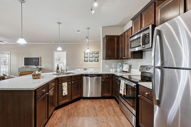 Photo - Grove at Shadow Green Apartments