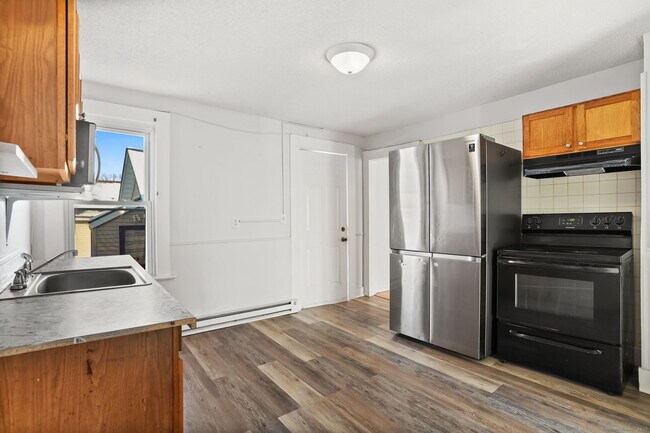 Photo - 7 George St Unit 2