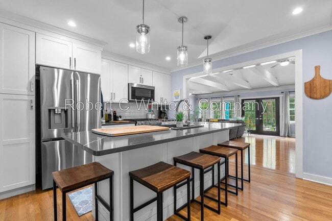24 Topstone Dr