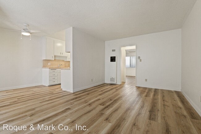 Photo - 1 br, 1 bath Apartment - 1550 S. Saltair A...