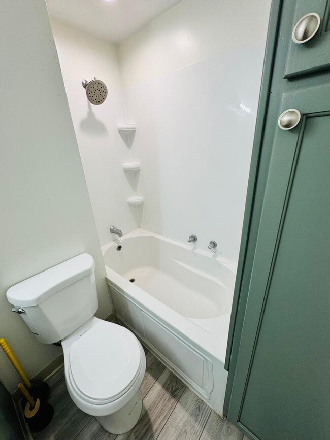 Photo - 1401 W 2250 S